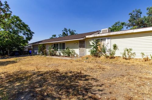 2595 Sunset Ln, San Bernardino, CA 92407-2422