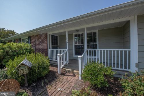 430 Chesterfield Dr, Downingtown, PA 19335-2302