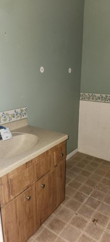 1110 18 St, Milwaukee WI 53233-1131 exterior