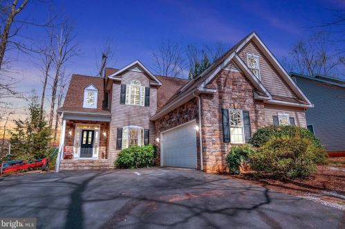 400 Wilderness Dr, Locust Grove, VA 22508-5109