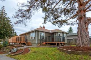 4903 Hudson St, Seattle, WA 98116-4347