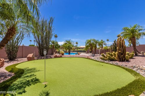 21083 64th Ave, Glendale, AZ 85308-6425