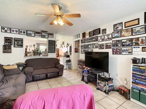 701 Platypus Ct, Kissimmee FL 34759-4324 exterior