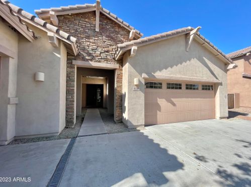 638 Charlevoix Ave, Gilbert AZ  85297-1388 exterior