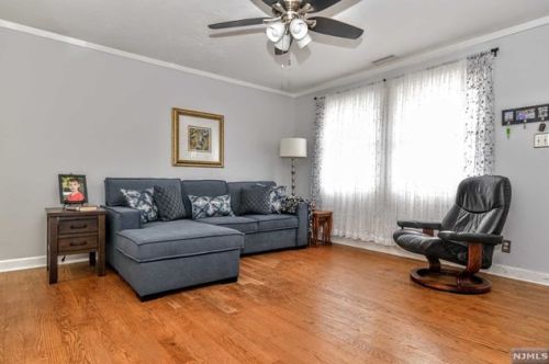 128 Third St, Mahwah NJ  07430-1253 exterior