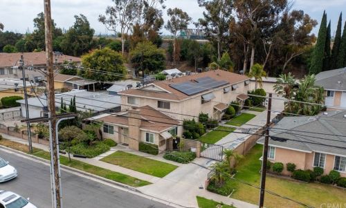 9242 Park St, Bellflower CA  90706-5665 exterior