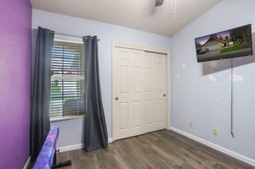 1804 Elleby Ct, Modesto CA  95355-8658 exterior