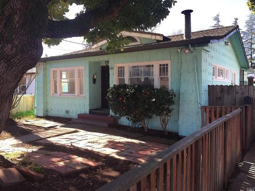 851 Mcminn Ave, Santa Rosa, CA 95407-7214