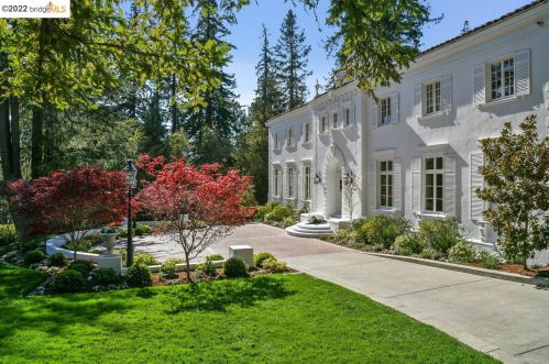 395 Hampton Rd, Oakland, CA 94611-3525