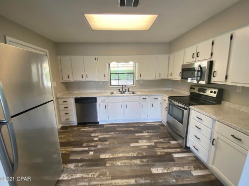 2078 Church St, Marianna FL  32448-2587 exterior