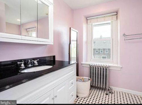 41 Cassatt Ave, Berwyn PA  19312-1310 exterior