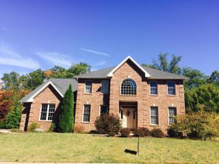 38 Oneill Dr, Scranton PA  18507-2117 exterior