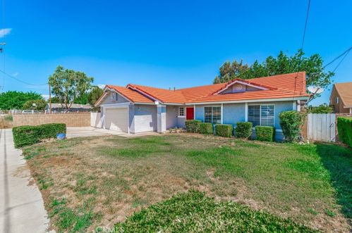 4519 Avenue, Lancaster, CA 93535-7712