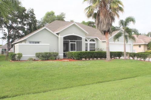 2698 Clareton Ter, Fort Pierce, FL 34952-6618