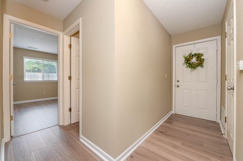 612 Friars Ln, Florence, KY 41042-4565