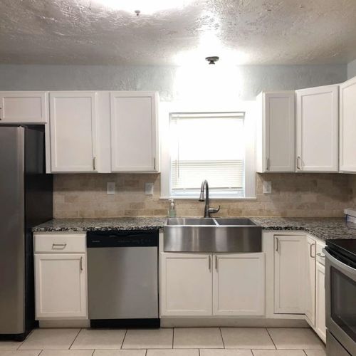 1023 Bullock St, Denison, TX 75020-5805