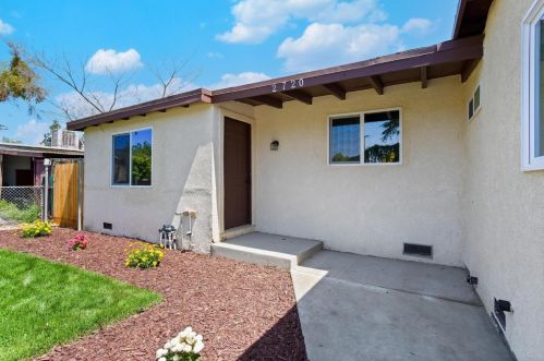 2720 Sparks Way, Modesto CA  95350-1744 exterior