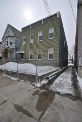 120 23rd St, Bayonne, NJ 07002-4504