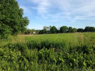 73 School Rd, Manchester, CT 06043-7826
