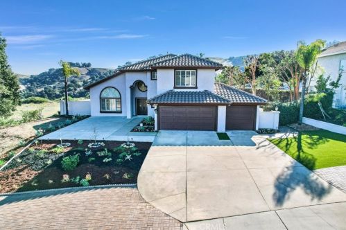 15995 Pinnacle Rd, Chino Hills, CA 91709-2380