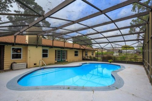 6325 Wynglow Ln, Orlando FL  32818-1311 exterior