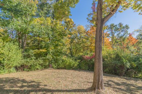 458 Ripple Crk Dr, Covington KY 41018-2694 exterior