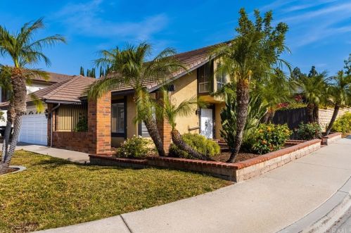 2565 Branch Ln, Brea, CA 92821-4606