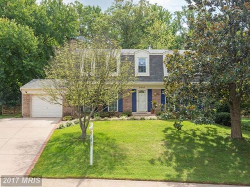 8707 Nanlee Dr, Springfield, VA 22152-2720