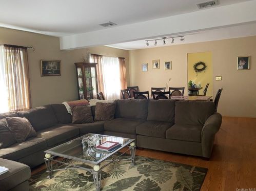 48 Heights Rd, Stony Point NY  10980-1538 exterior