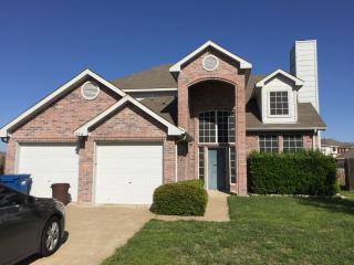 204 Parkway Ct, Rockwall TX  75032-5644 exterior