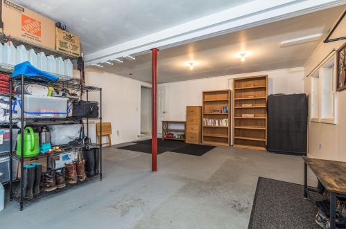 16 Snell Rd, Lee NH  03861-6719 exterior