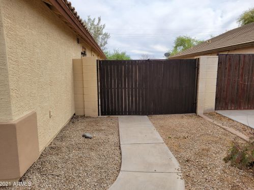3855 Thornton Ave, Gilbert AZ  85297-5213 exterior