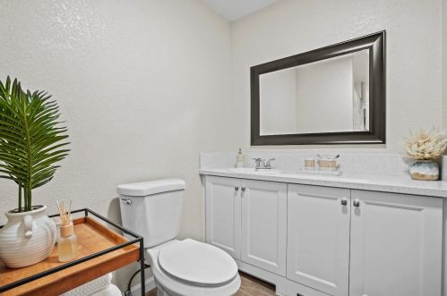 1401 Tebbutt Ave, Modesto CA  95350-3948 exterior
