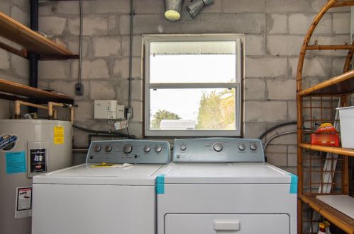 735 42nd Ave, Saint Petersburg FL  33703-4636 exterior