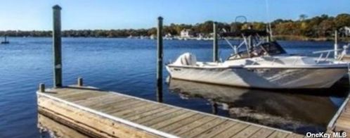 386 Shore Ct, Moriches, NY 11955-1741