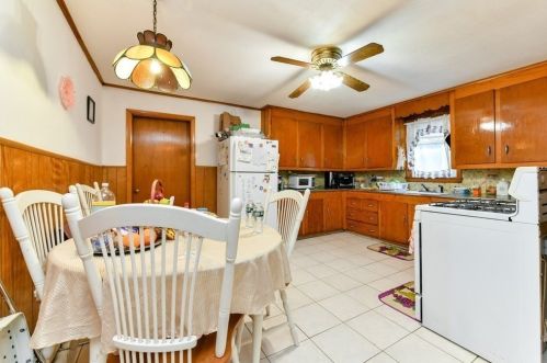 37 Spencer Ave, Chelsea MA  02150-3023 exterior