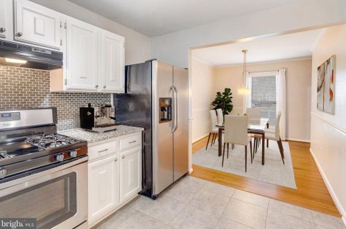 5483 Rector Dr, Woodbridge VA  22193-3703 exterior