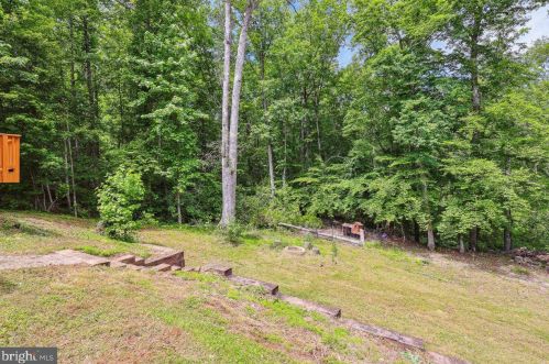 35 Amelia Ct, Fredericksburg VA  22405-6329 exterior