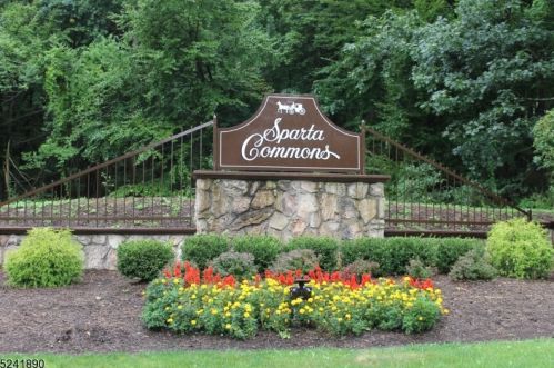 153 Saddleback Ct, Sparta NJ  07871-1759 exterior