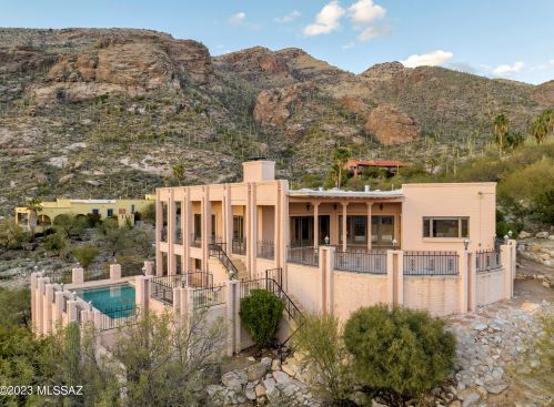 5030 Oakmont Dr, Tucson, AZ 85718-1709