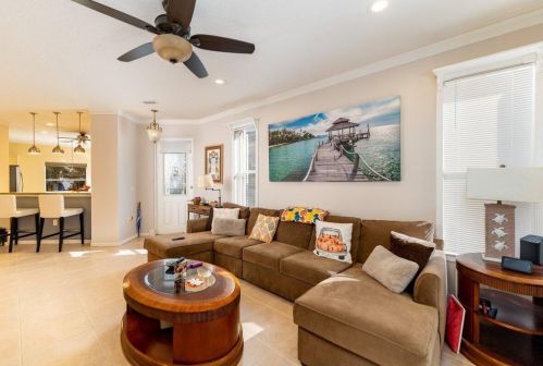 556 Indian Key Dr, Fort Pierce FL  34986-2051 exterior