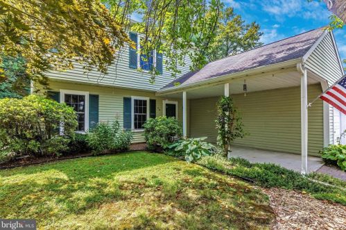 39 Cambridge Ct, Downingtown, PA 19335-1112