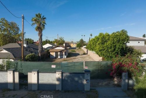 7629 Ben Ave, North Hollywood CA  91605-2729 exterior