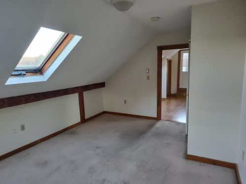 1273 1 Nh Tpke, Northwood NH  03261-3408 exterior