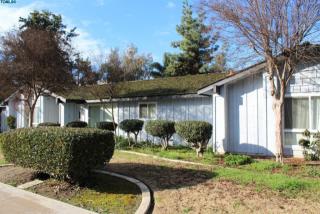 3505 Court St, Visalia, CA 93277-7633