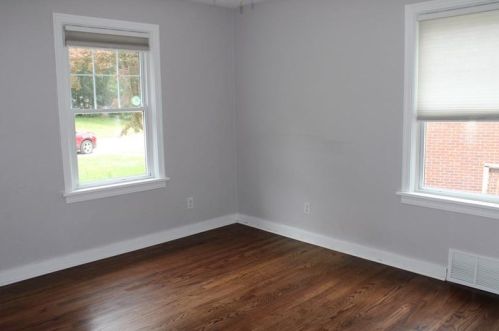 25 Crystal Dr, Oakmont PA  15139-1001 exterior