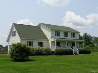 39 Malloy Rd, Wallkill, NY 12589-3609