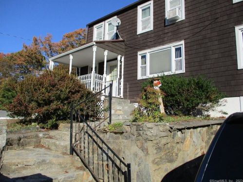 1862 Chopsey Hill Rd, Bridgeport, CT 06606-1937