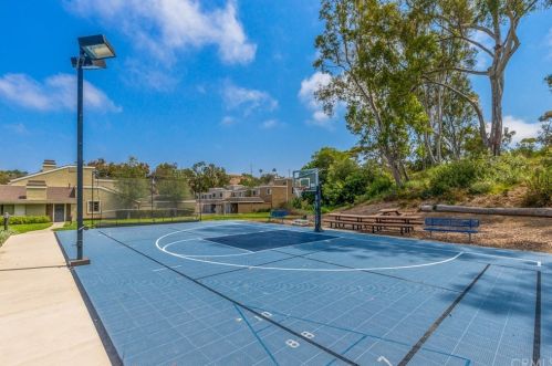 2 Summerwalk Ct, Newport Beach CA  92663-2115 exterior