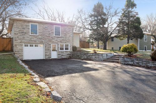 109 Turners Xrd, Minneapolis, MN 55422-5058